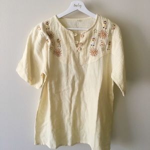 yellow/cream vintage Mexican embroidered top